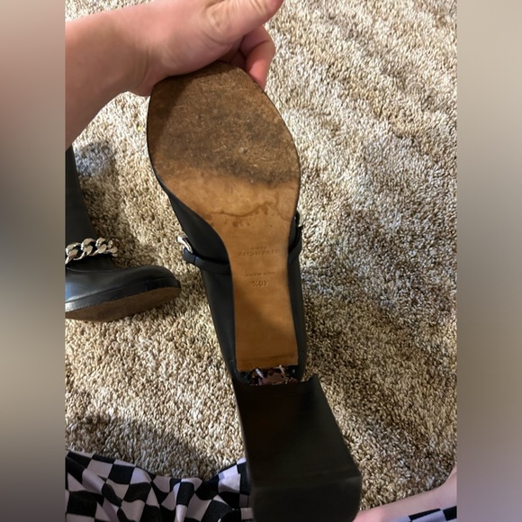 fixer opportunity Givenchy Chain Link Booties! - Picture 10 of 13